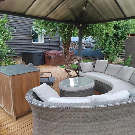 Kalle's Unluxury Cl0sed From 1st Of Feb 2025 * Helsinki